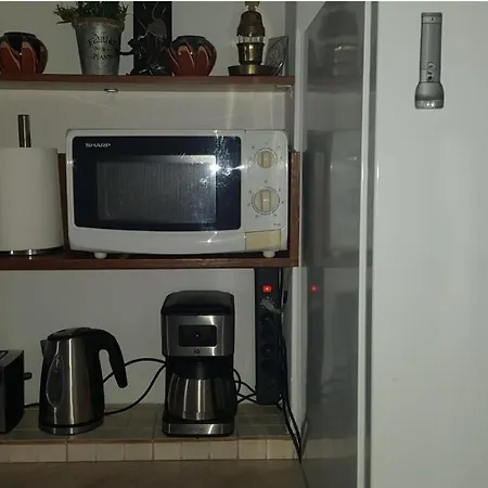 Charming 3-bed House In Tyros Tirós